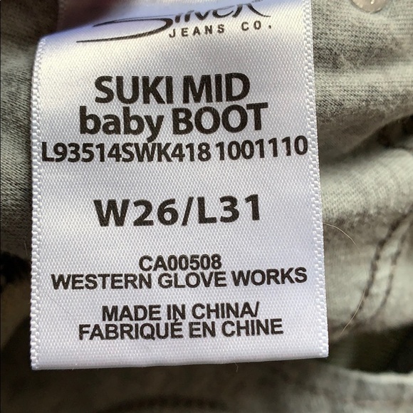 Silver Jeans - Picture 2 of 2